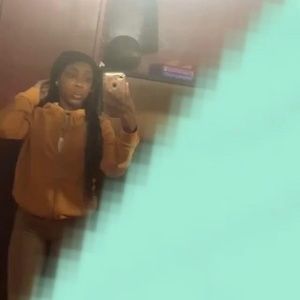 Meet your Posher, Charlise